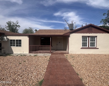 8405 Pinon Street - Photo Thumbnail 1