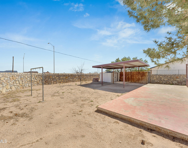 11330 Loma Del Sol Drive - Photo Thumbnail 32