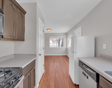 11330 Loma Del Sol Drive - Photo Thumbnail 13