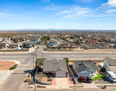 11330 Loma Del Sol Drive - Photo Thumbnail 6