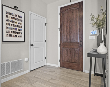 908 Tolworth Street - Photo Thumbnail 23