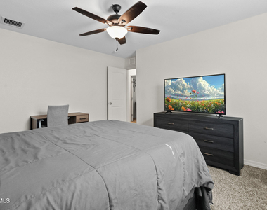 13920 Loreina Luz Avenue - Photo Thumbnail 27