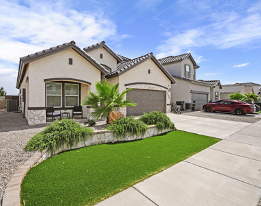 13920 Loreina Luz Avenue - Photo Thumbnail 2