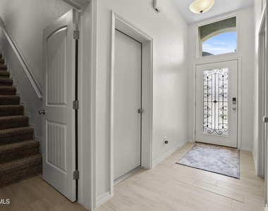 13920 Loreina Luz Avenue - Photo Thumbnail 13