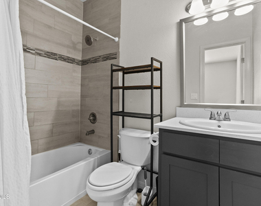 13920 Loreina Luz Avenue - Photo Thumbnail 8