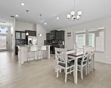 13920 Loreina Luz Avenue - Photo Thumbnail 21