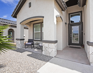 13920 Loreina Luz Avenue - Photo Thumbnail 3