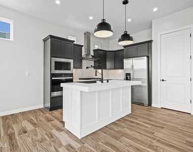 13992 Margaret Ponce Avenue - Photo Thumbnail 22