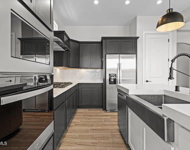 13992 Margaret Ponce Avenue - Photo Thumbnail 23