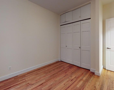 East 78th street  - Photo Thumbnail 4