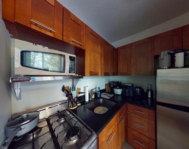 East 29th street  - Photo Thumbnail 5