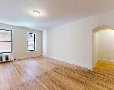 East 96th Street - Photo Thumbnail 1