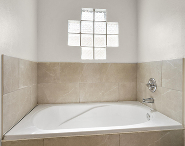 13621 Hazlewood Street - Photo Thumbnail 24