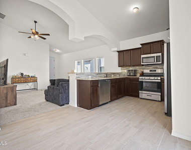 13621 Hazlewood Street - Photo Thumbnail 16