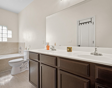 13621 Hazlewood Street - Photo Thumbnail 23