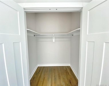 4 Berkeley Street - Photo Thumbnail 5