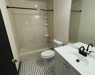 204 Wheeler Avenue - Photo Thumbnail 5