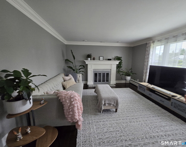4 Ascolese Road - Photo Thumbnail 3