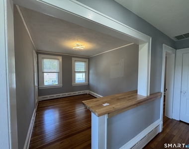 66 Dodd Avenue - Photo Thumbnail 2