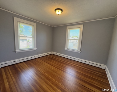 66 Dodd Avenue - Photo Thumbnail 9