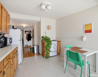 382 Whitney Avenue - Photo Thumbnail 11