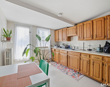 382 Whitney Avenue - Photo Thumbnail 9