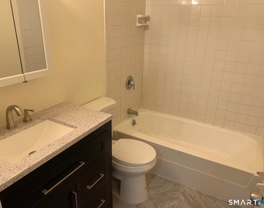 12 Irving Place - Photo Thumbnail 5