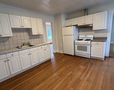 2395 Main Street - Photo Thumbnail 3