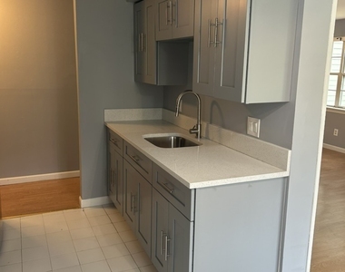 5 Woodside Avenue - Photo Thumbnail 7