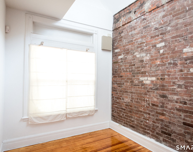 110 Avon Street - Photo Thumbnail 5