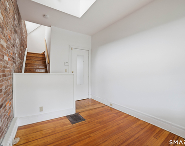 110 Avon Street - Photo Thumbnail 5