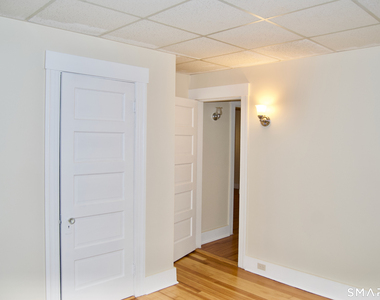 37 Putnam Street - Photo Thumbnail 7