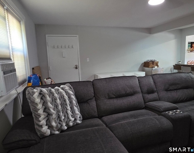 500 Oak Avenue - Photo Thumbnail 10