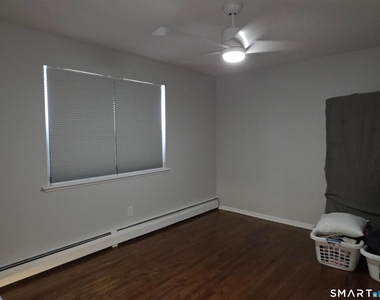 500 Oak Avenue - Photo Thumbnail 12