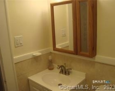 263 Roselle Street - Photo Thumbnail 9