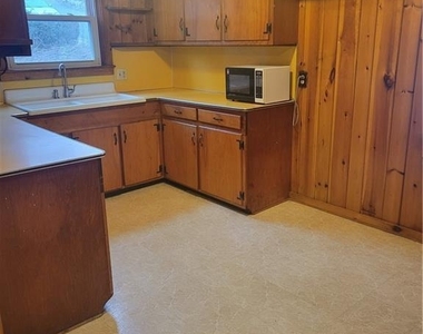 21 Rockwood Avenue - Photo Thumbnail 1
