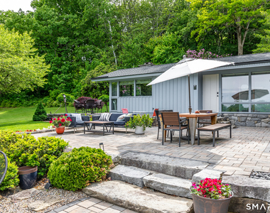 250 Westledge Drive - Photo Thumbnail 23