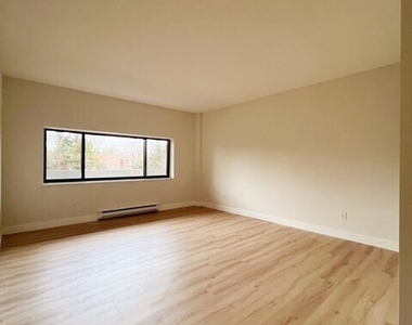 3200 Park Avenue - Photo Thumbnail 11