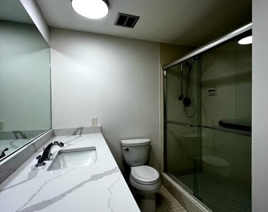 3200 Park Avenue - Photo Thumbnail 12