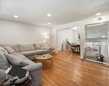 6581 Rosemoor Street - Photo Thumbnail 2