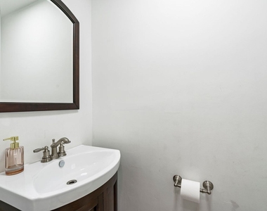 6581 Rosemoor Street - Photo Thumbnail 10