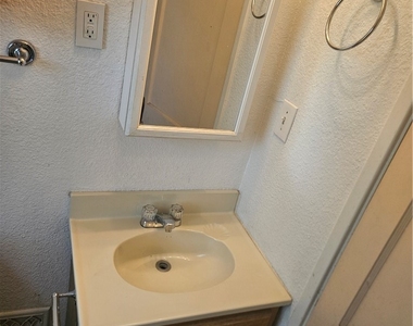 1108 Prescott St - Photo Thumbnail 15