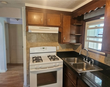 1108 Prescott St - Photo Thumbnail 6