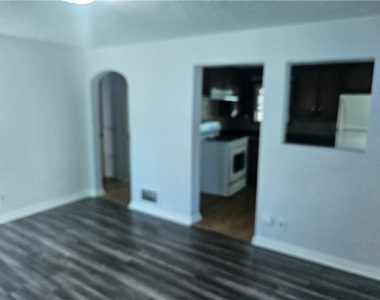 1108 Prescott St - Photo Thumbnail 4