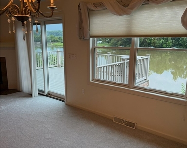 320 N Lakeside Dr - Photo Thumbnail 19