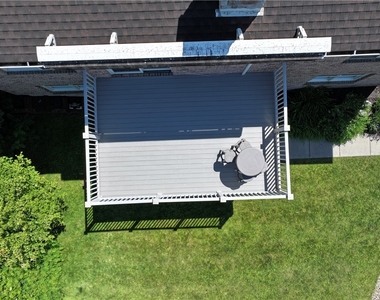 320 N Lakeside Dr - Photo Thumbnail 12