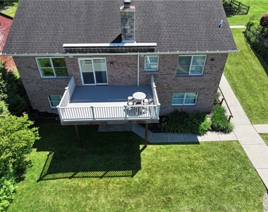 320 N Lakeside Dr - Photo Thumbnail 10