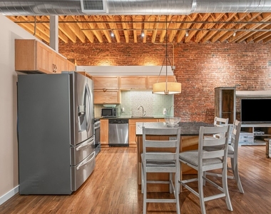 951 Liberty Ave - Photo Thumbnail 5