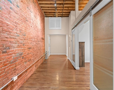951 Liberty Ave - Photo Thumbnail 16
