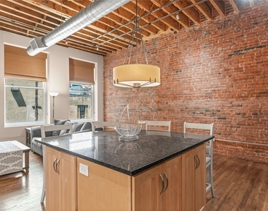 951 Liberty Ave - Photo Thumbnail 12